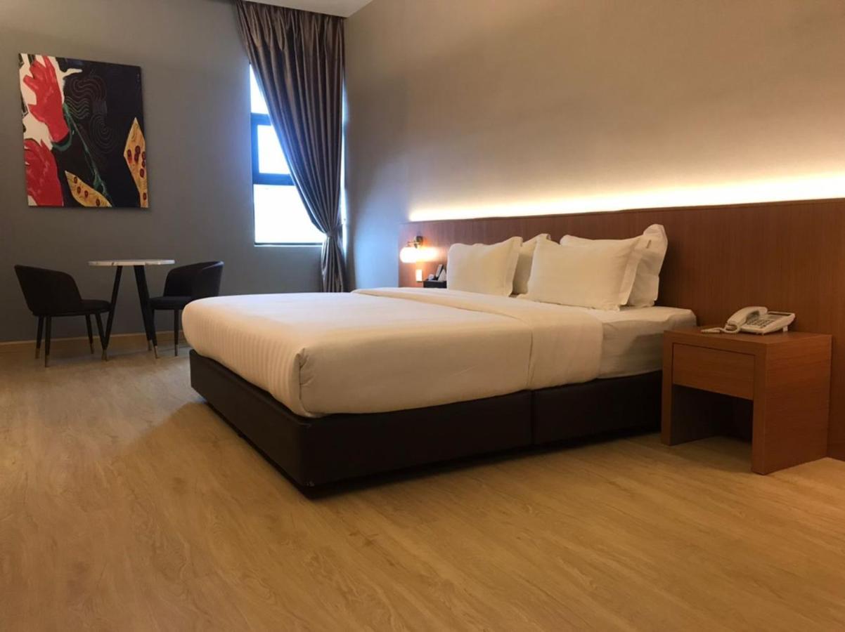 Kluang Riverview Hotel Eksteriør billede