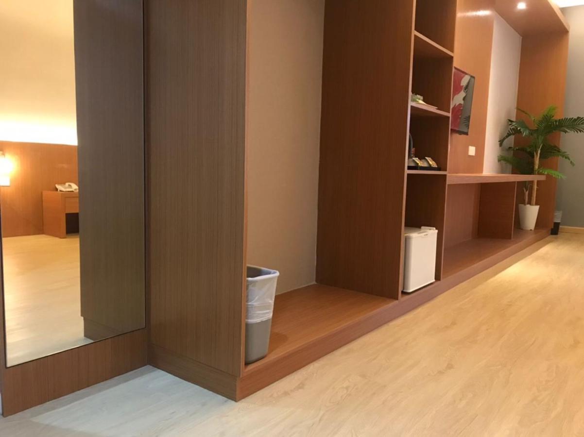 Kluang Riverview Hotel Eksteriør billede