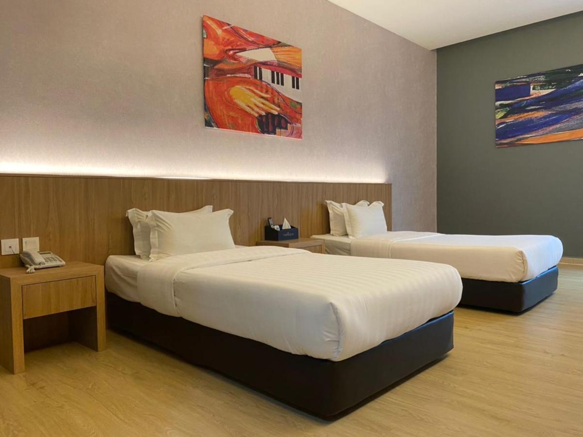 Kluang Riverview Hotel Eksteriør billede